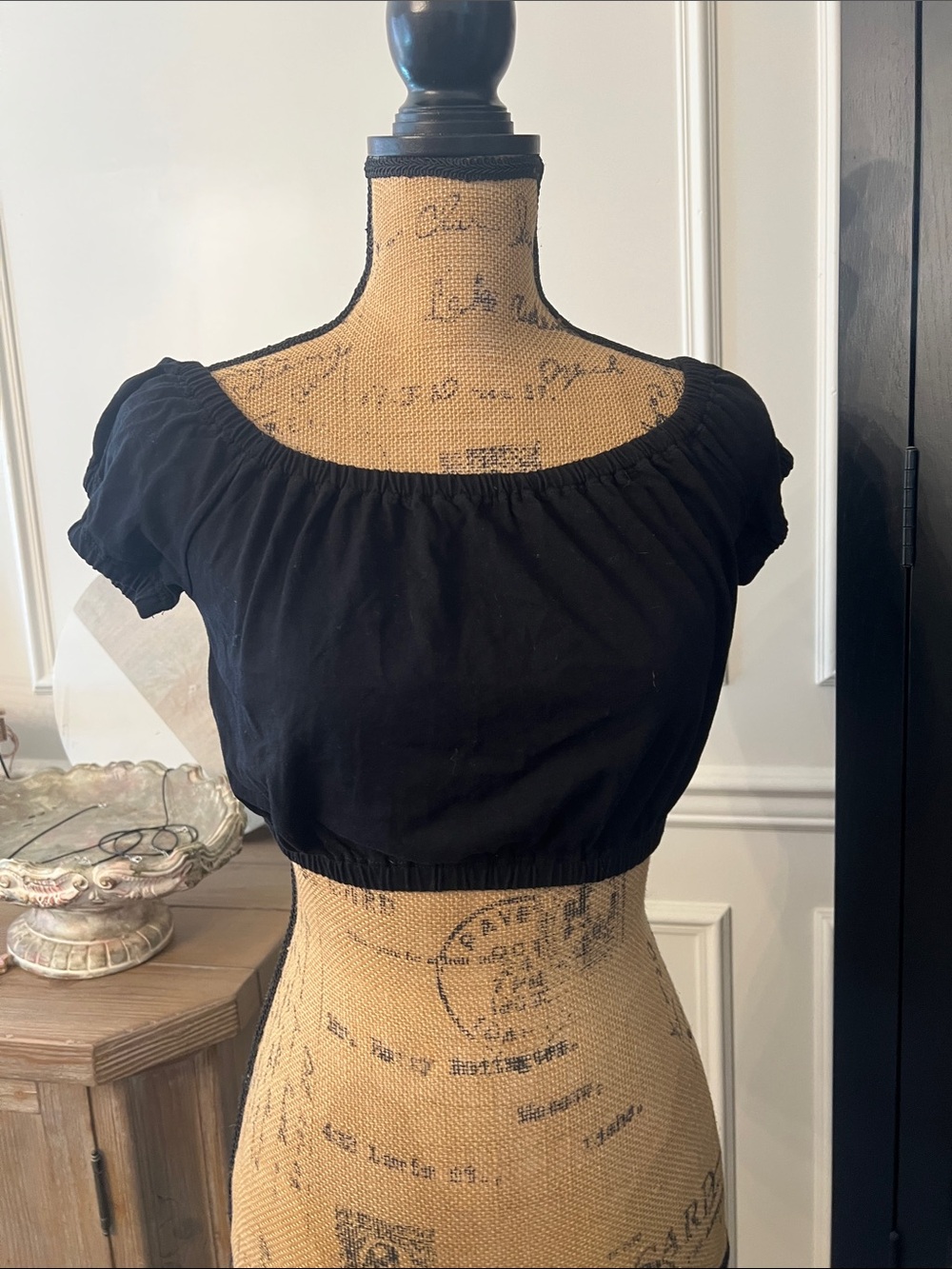 Wilfred Black Off-Shoulder Crop Top